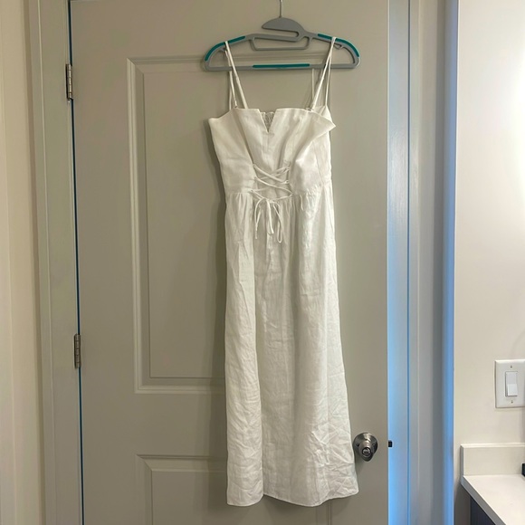 Reformation white linen dress. - Picture 1 of 6